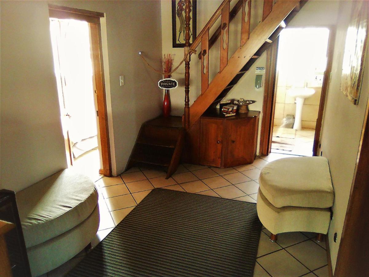 Jembjo'S Knysna Lodge & Backpackers Luaran gambar