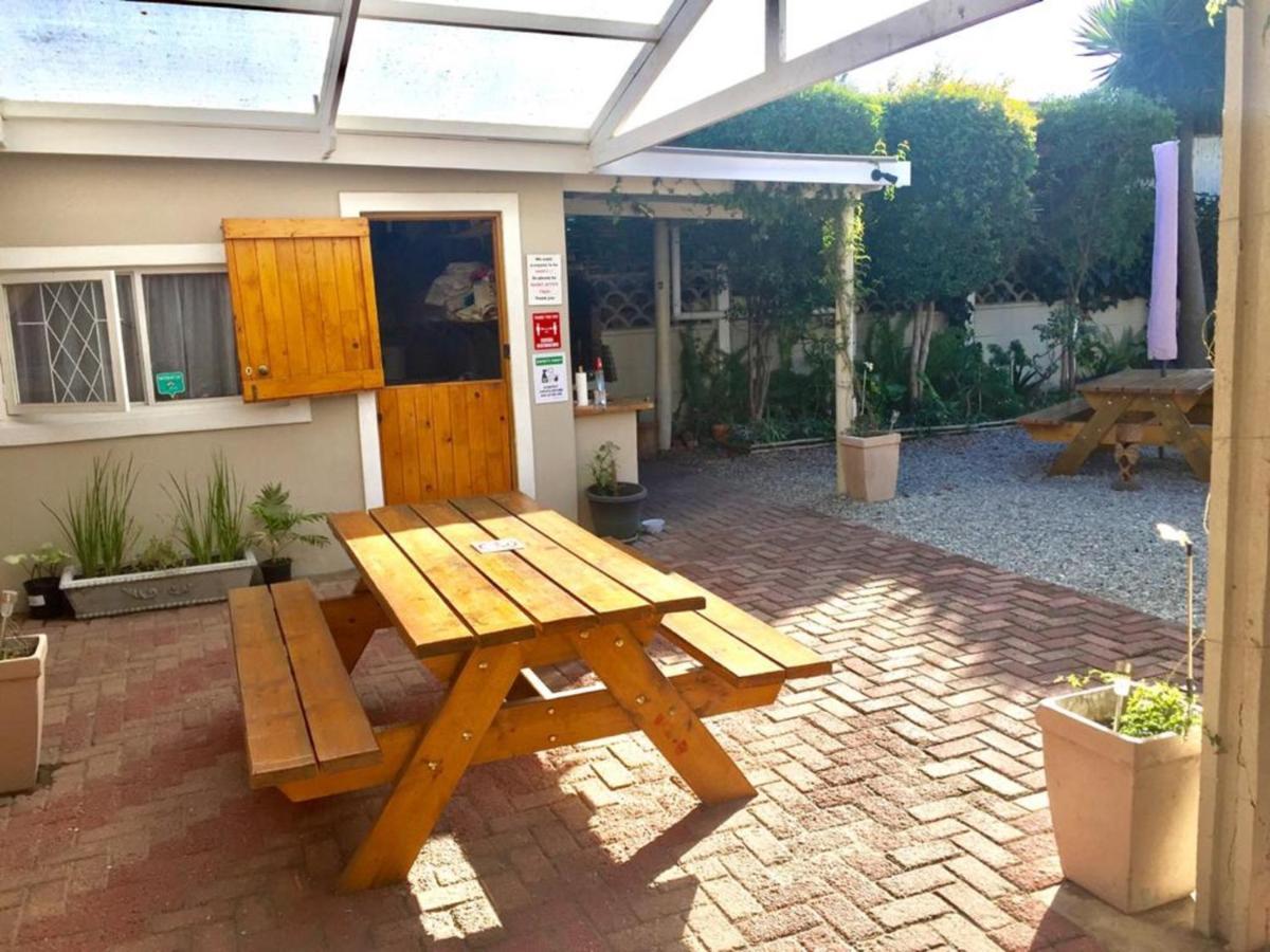 Jembjo'S Knysna Lodge & Backpackers Luaran gambar