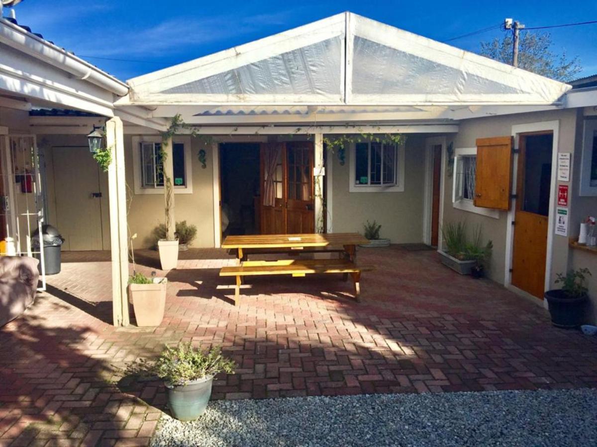 Jembjo'S Knysna Lodge & Backpackers Luaran gambar