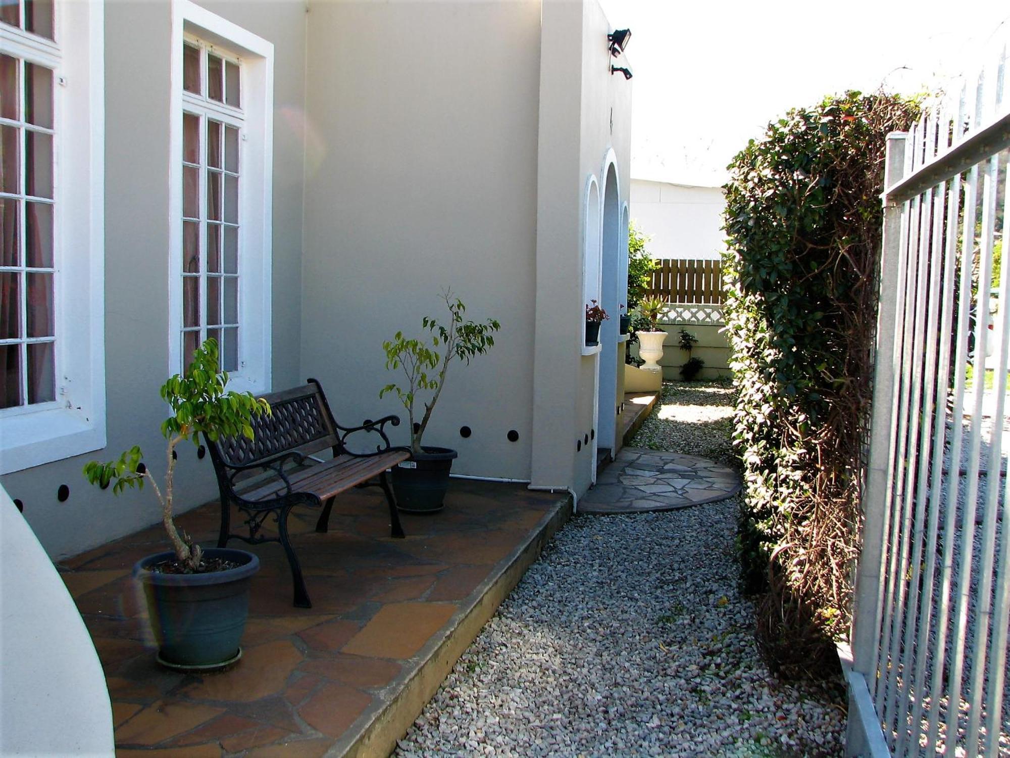 Jembjo'S Knysna Lodge & Backpackers Luaran gambar
