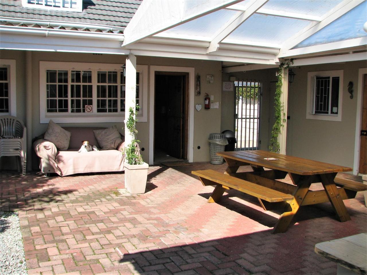 Jembjo'S Knysna Lodge & Backpackers Luaran gambar